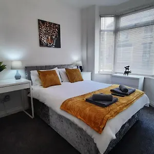 Finsbury House 3 Bedrooms Workstays Uk Video Tour Available Middlesbrough